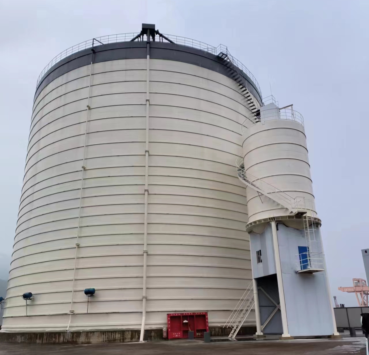 翠峦10万吨水泥钢板库